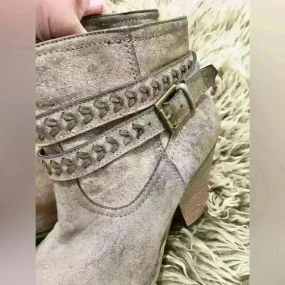 Mia‎ Ankle Booties Size 7.5 - Picture 4 of 9